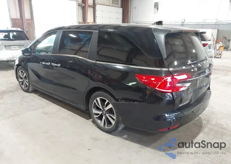 2021 Honda Odyssey Touring z USA, uszkodzony, nr VIN 5FNRL6H83MB028264